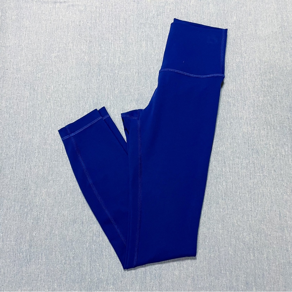 Lululemon Wunder Train Mid Rise Tights Size 2 in Blue